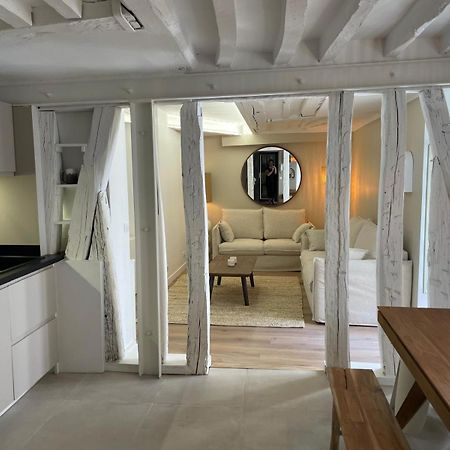 4 Pieces Charme Paris Centre Apartment ภายนอก รูปภาพ