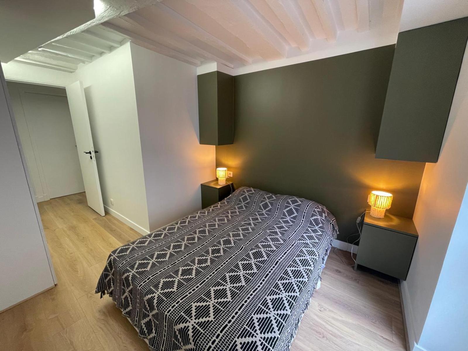 4 Pieces Charme Paris Centre Apartment ภายนอก รูปภาพ